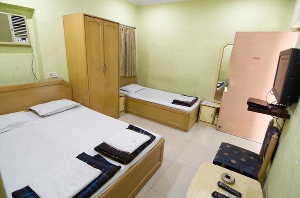 Hotel Venkateswara Calcutta Exterior foto